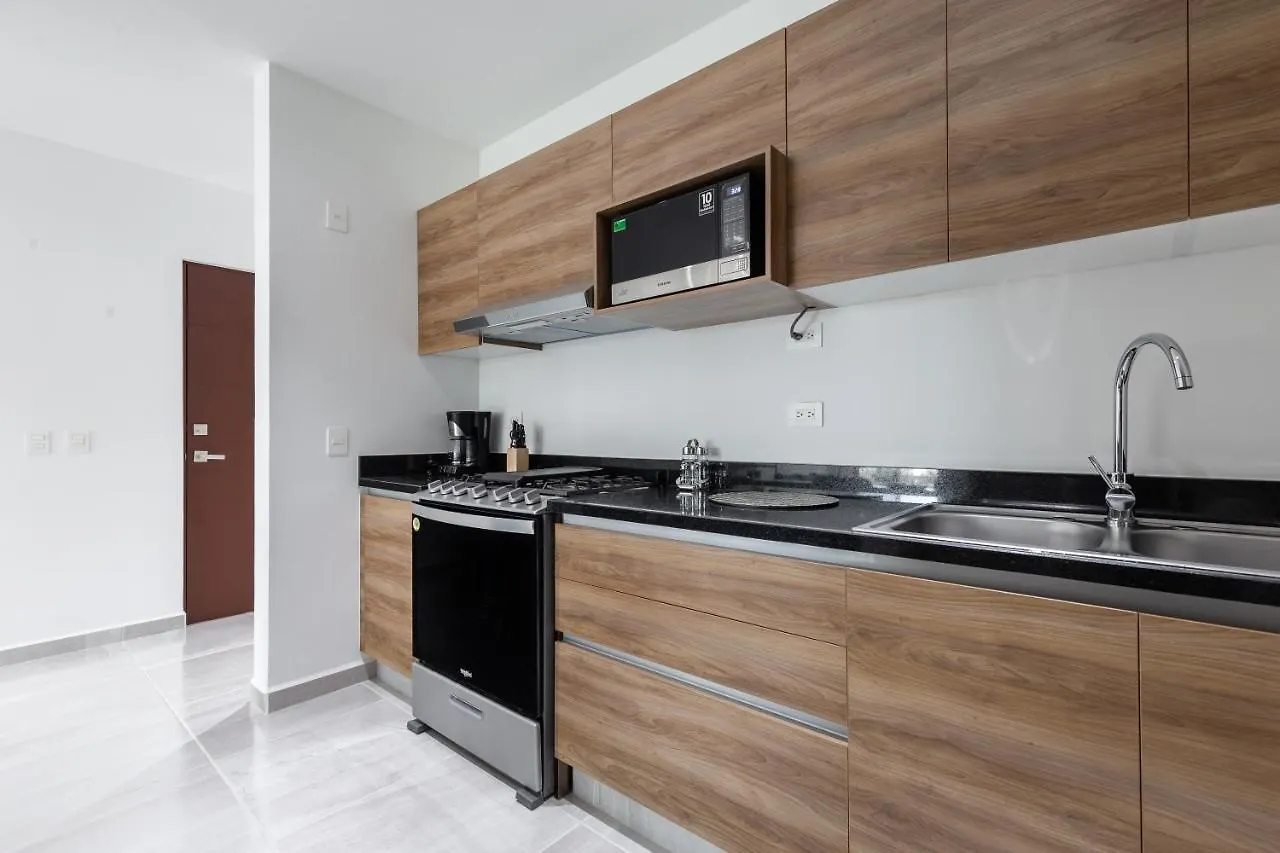 Lovely 2 Bedroom Apartment - Pool & Balcony Κανκούν 0*,  Μεξικό