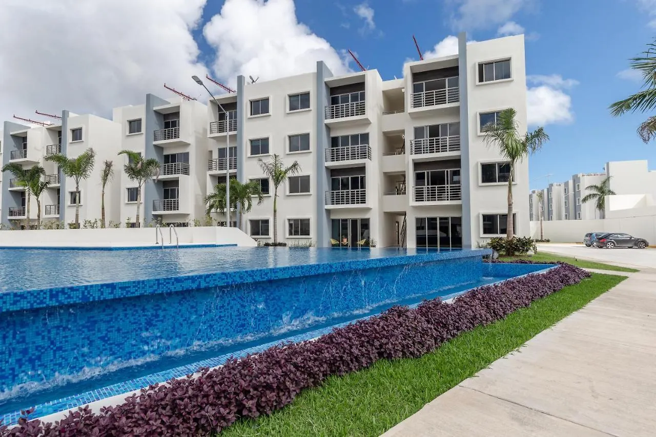 Επικοινωνία με το Lovely 2 Bedroom Apartment - Pool & Balcony